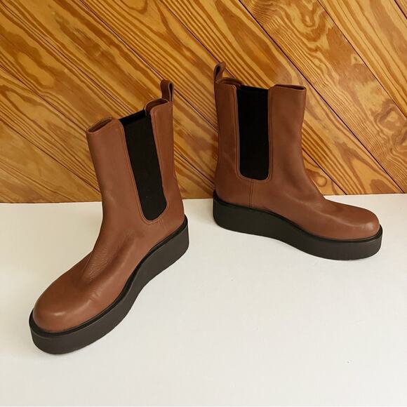 VINCE Brinton Leather Round Toe Chelsea Boot - Picture 3 of 7